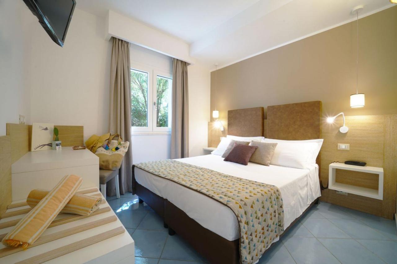 Baia Del Godano Resort & Spa Capo Vaticano Eksteriør billede