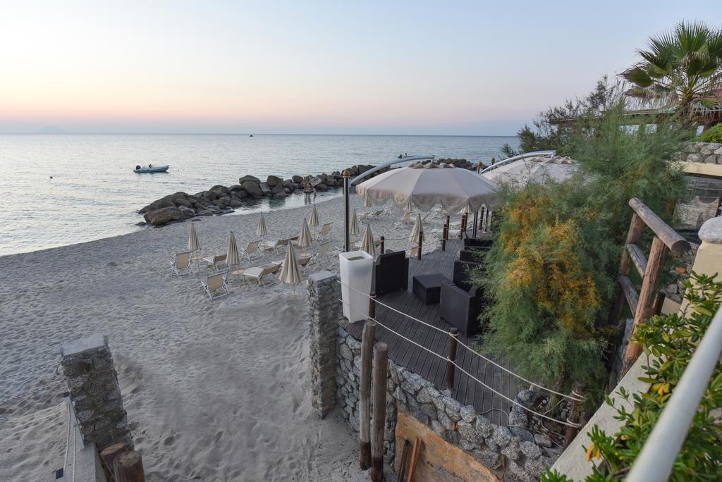 Baia Del Godano Resort & Spa Capo Vaticano Eksteriør billede