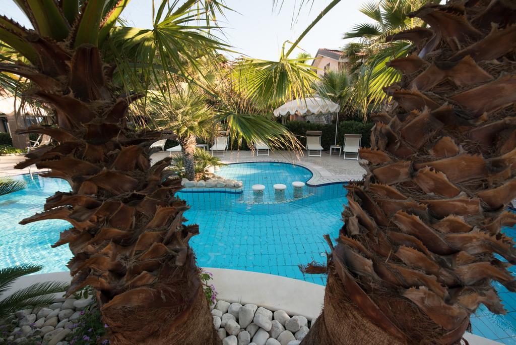 Baia Del Godano Resort & Spa Capo Vaticano Eksteriør billede