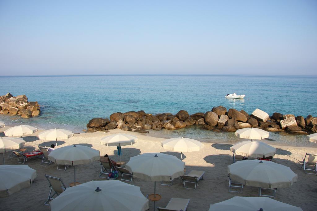 Baia Del Godano Resort & Spa Capo Vaticano Eksteriør billede