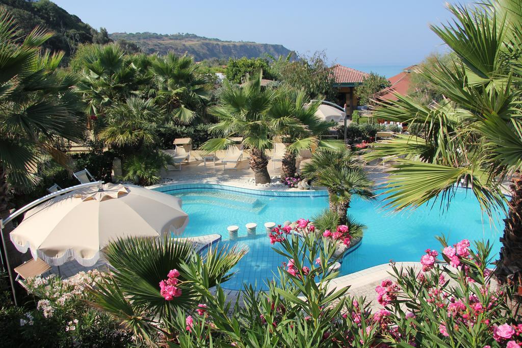 Baia Del Godano Resort & Spa Capo Vaticano Eksteriør billede
