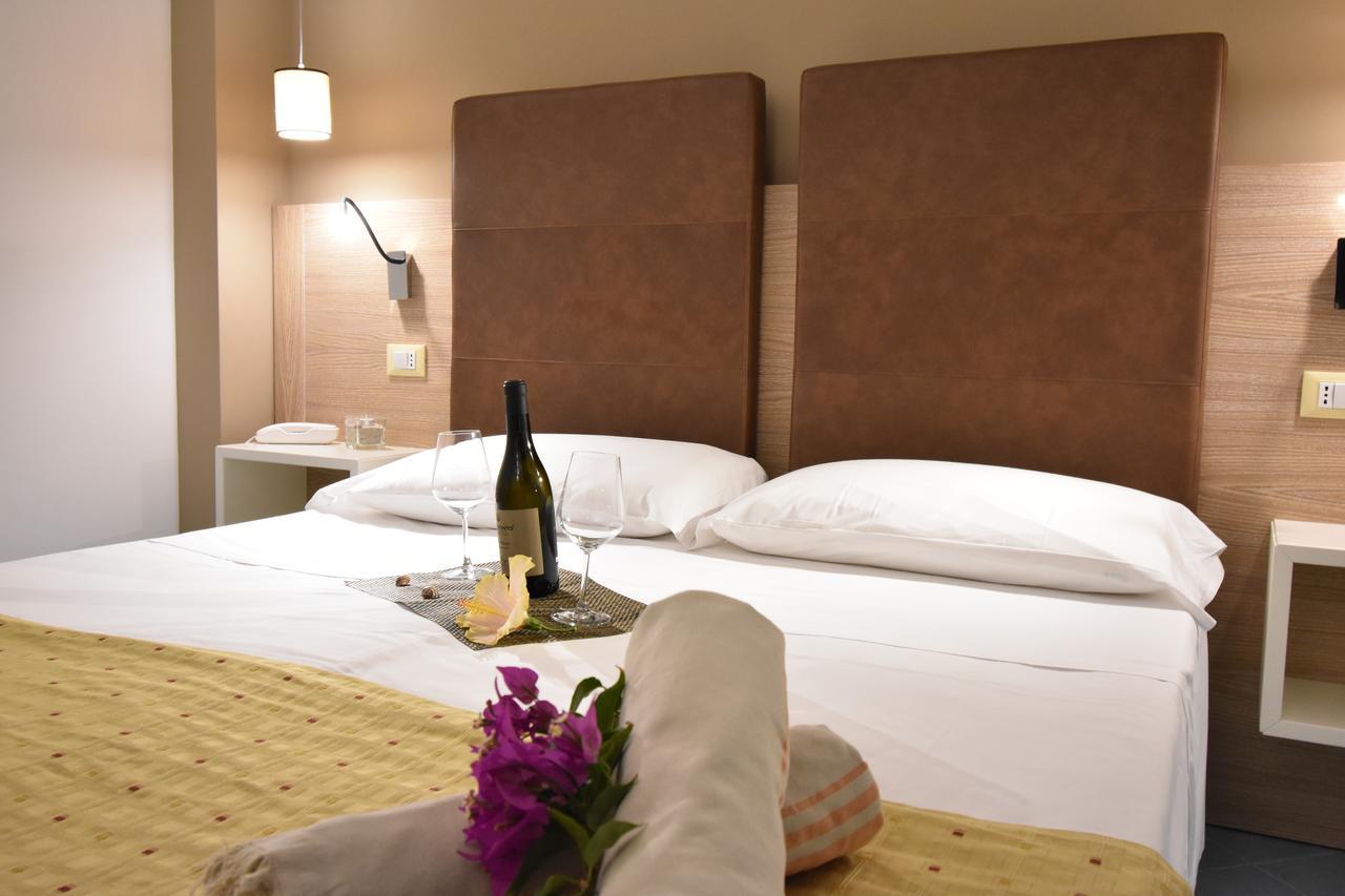 Baia Del Godano Resort & Spa Capo Vaticano Eksteriør billede