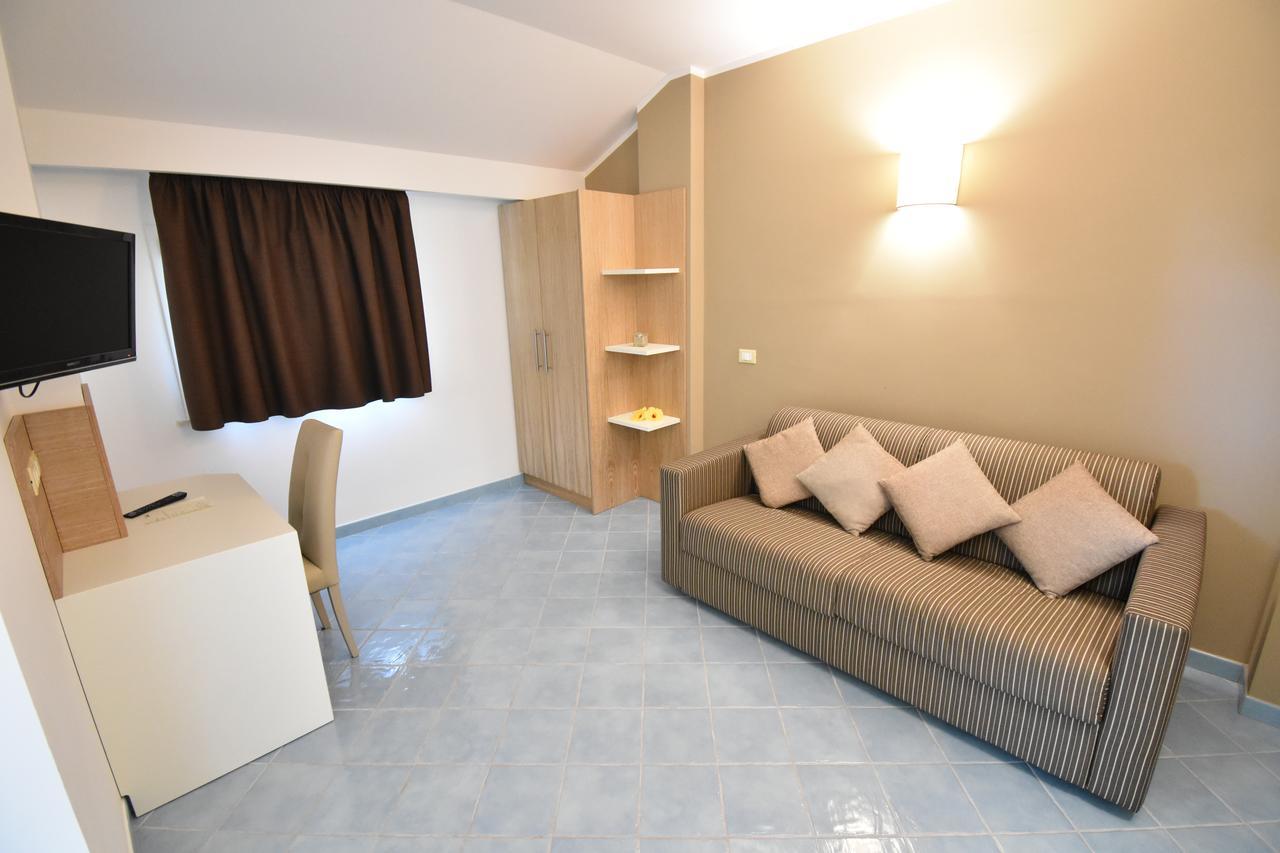 Baia Del Godano Resort & Spa Capo Vaticano Eksteriør billede